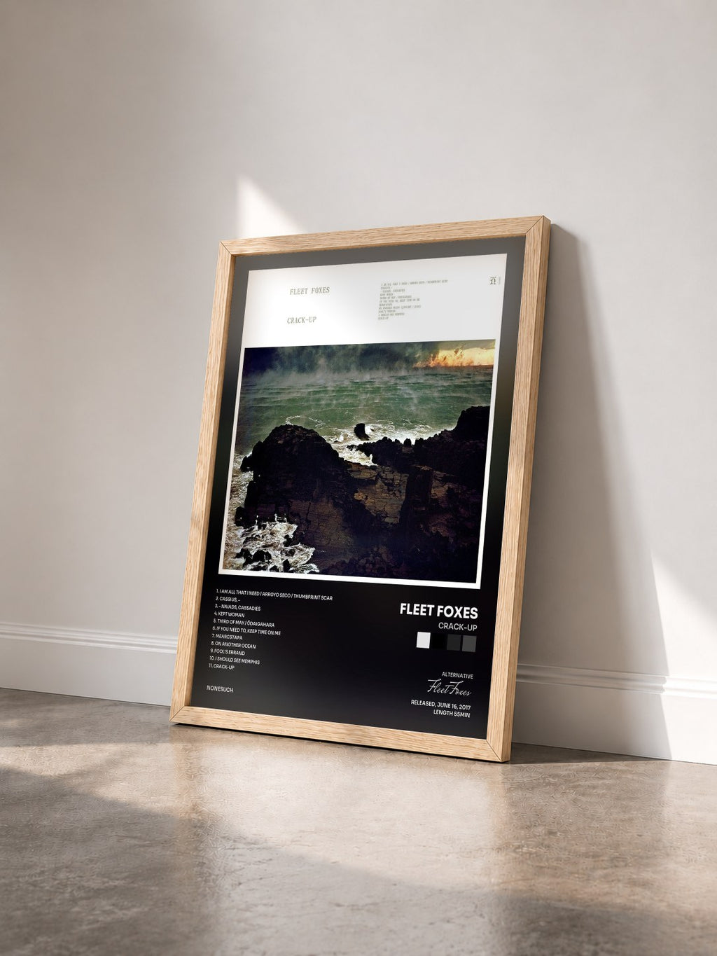 #bois Tableau de l'album Crack-Up de Fleet Foxes vu de trois quarts, cadre en bois brut