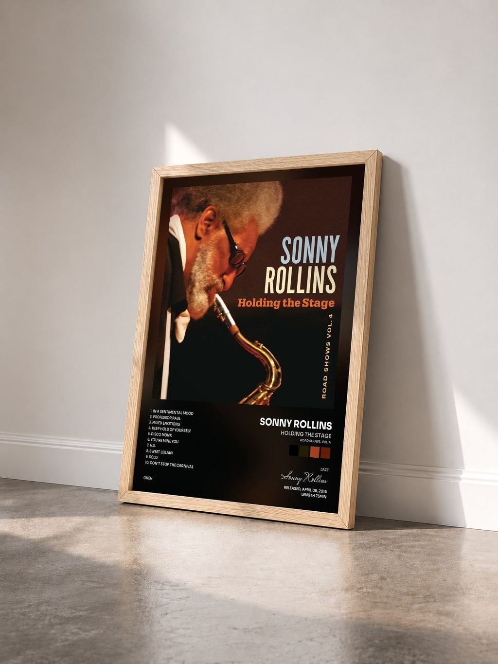 #bois Tableau de l'album Holding the Stage (Road Shows, Vol. 4) de Sonny Rollins vu de trois quarts, cadre en bois brut