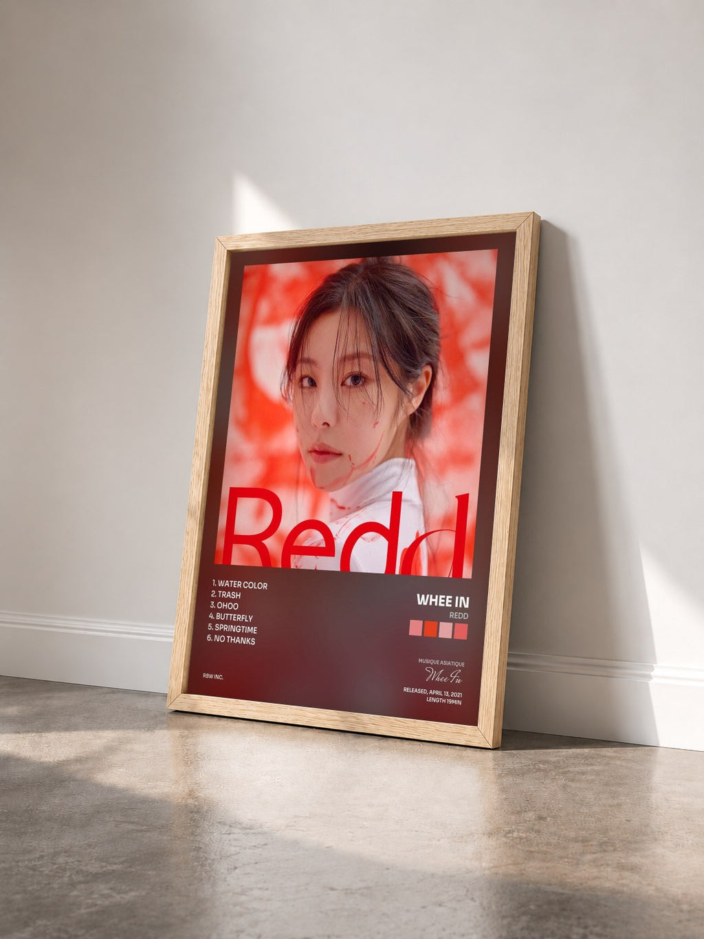 #bois Tableau de l'album Redd de Whee In vu de trois quarts, cadre en bois brut