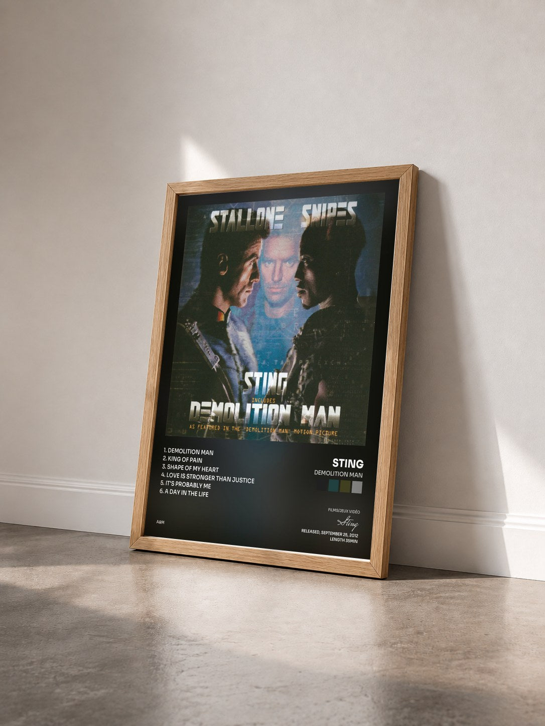 #bois Tableau de l'album Demolition Man de Sting vu de trois quarts, cadre en bois brut