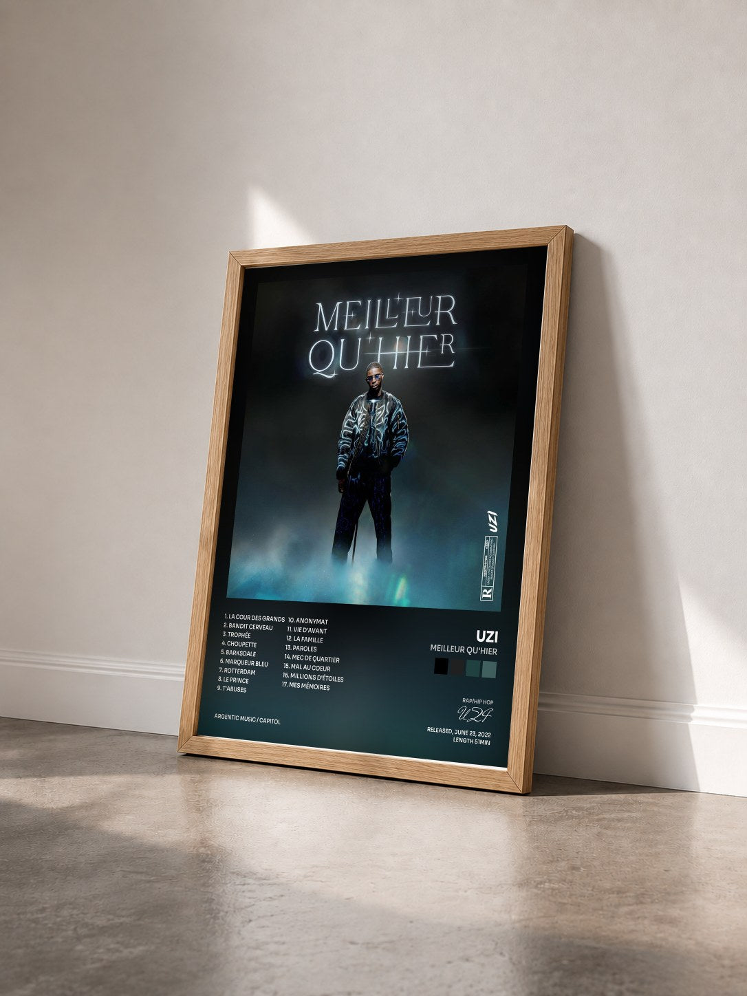 #bois Tableau de l'album Meilleur qu'hier de UZI vu de trois quarts, cadre en bois brut