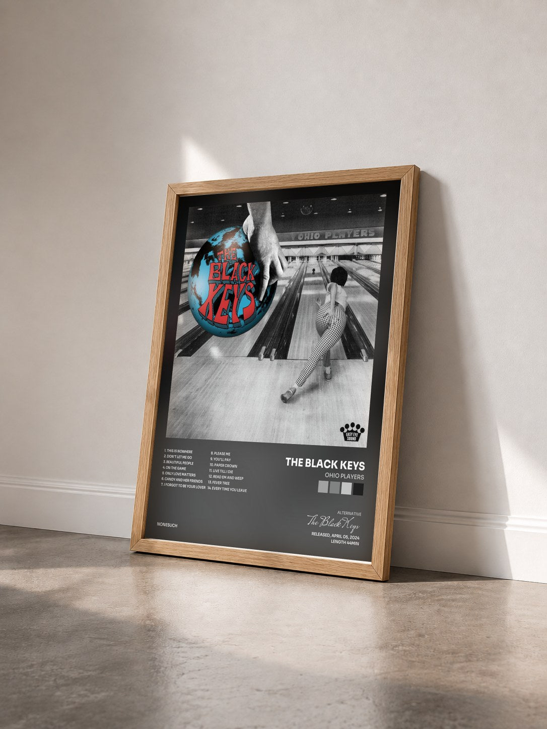 #bois Tableau de l'album Ohio Players de The Black Keys vu de trois quarts, cadre en bois brut