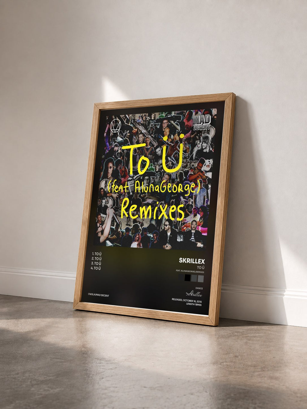 #bois Tableau de l'album To Ü (feat. AlunaGeorge) (Remixes) de Skrillex vu de trois quarts, cadre en bois brut