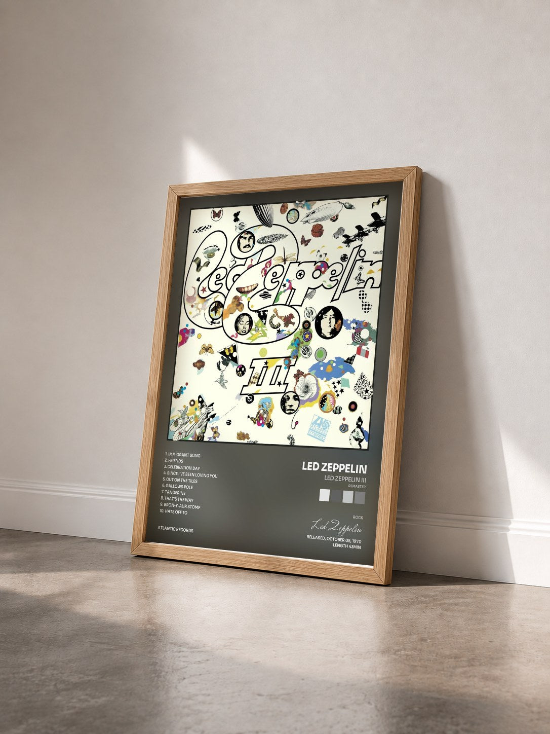 #bois Tableau de l'album Led Zeppelin III (Remaster) de Led Zeppelin vu de trois quarts, cadre en bois brut