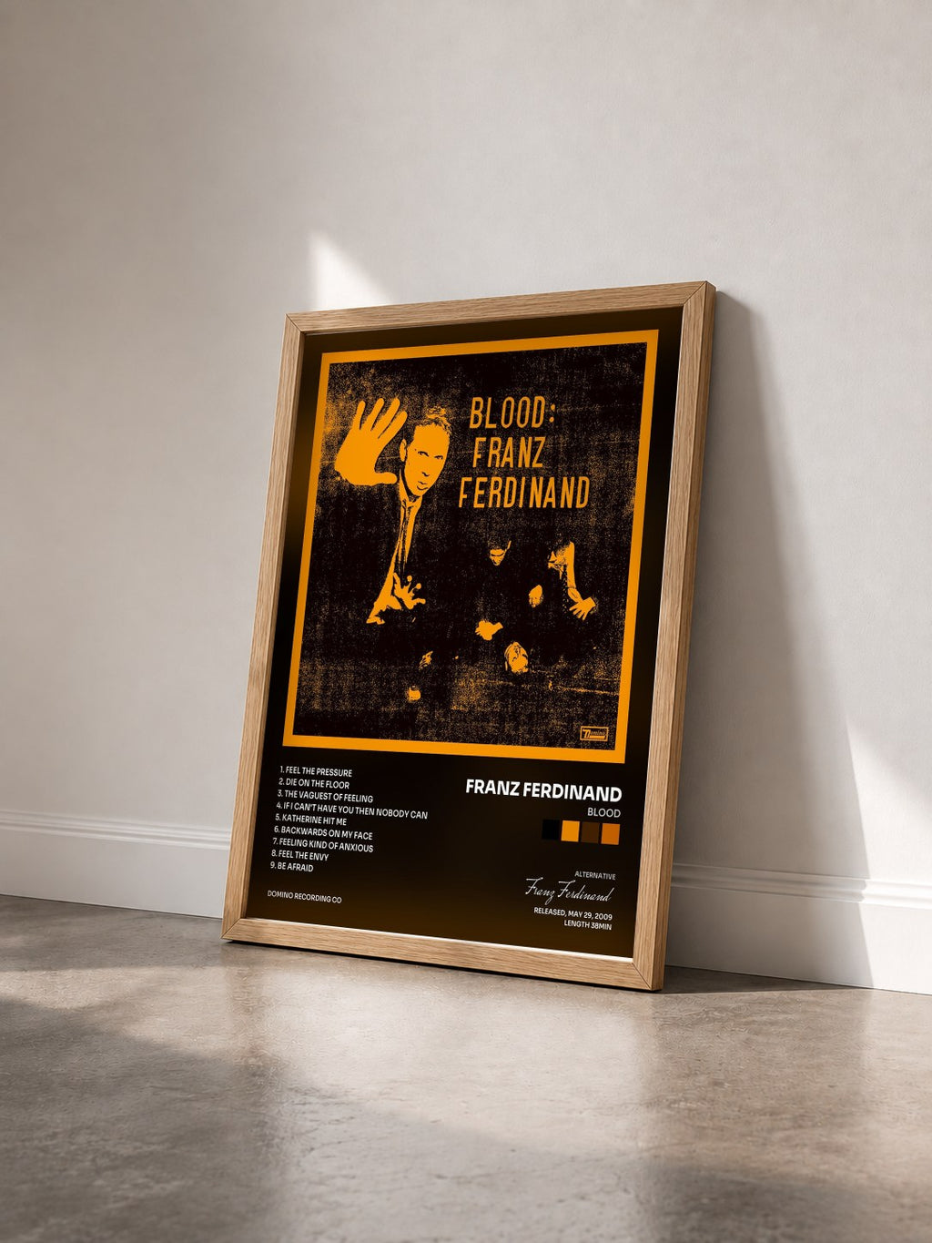 #bois Tableau de l'album Blood de Franz Ferdinand vu de trois quarts, cadre en bois brut