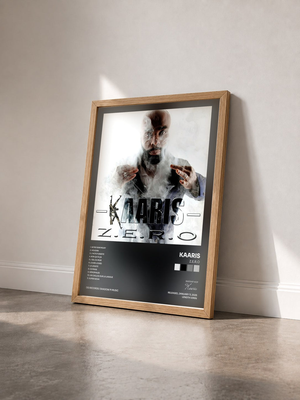 #bois Tableau de l'album Z.E.R.O de Kaaris vu de trois quarts, cadre en bois brut