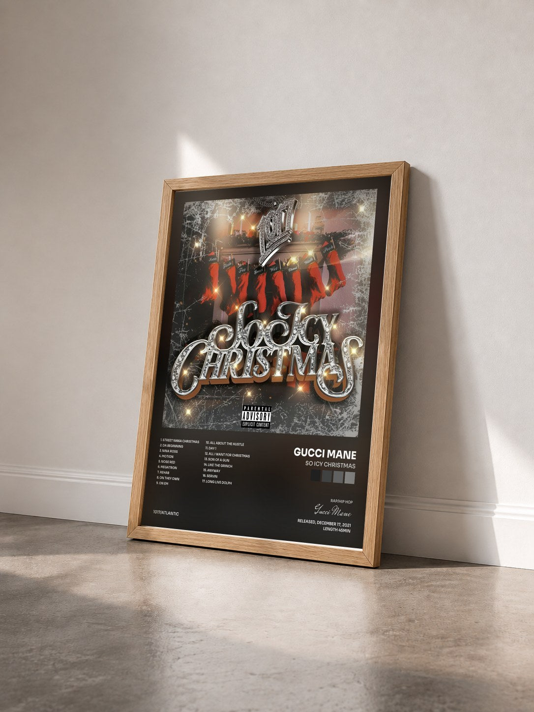 #bois Tableau de l'album So Icy Christmas de Gucci Mane vu de trois quarts, cadre en bois brut