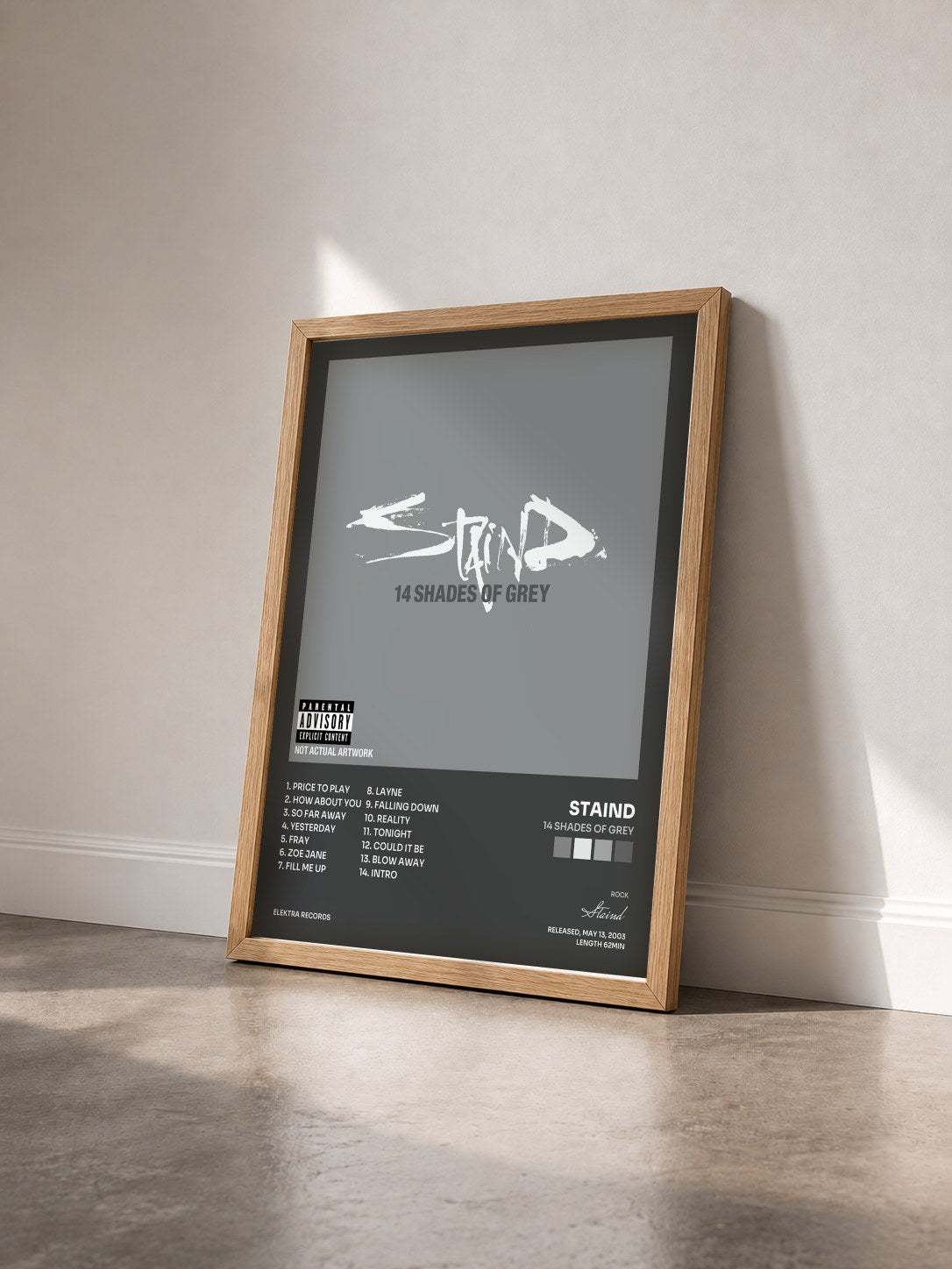 #bois Tableau de l'album 14 Shades of Grey de Staind vu de trois quarts, cadre en bois brut