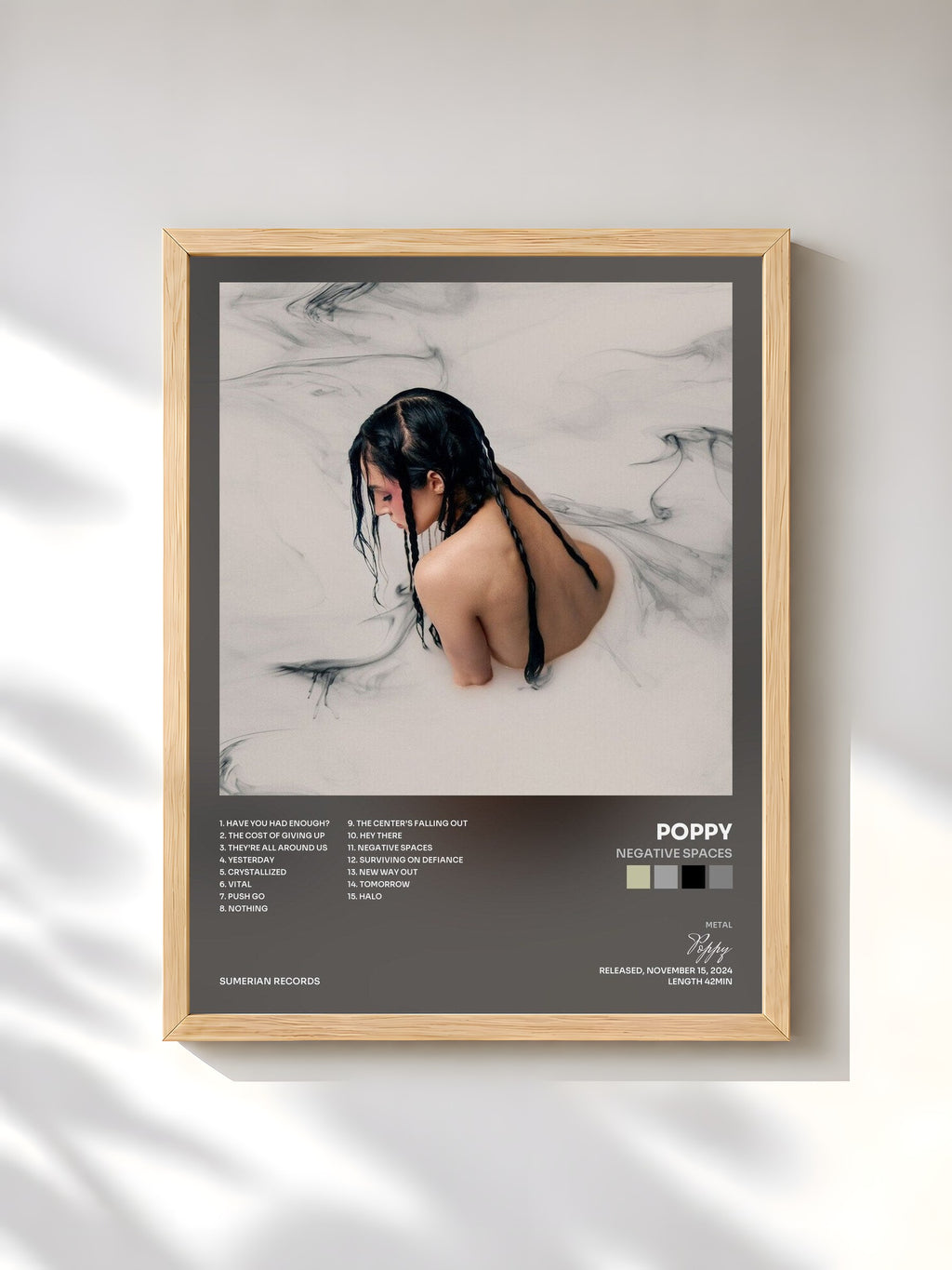 #bois Tableau de l'album Negative Spaces de Poppy, cadre en bois brut, imprimé et encadré en France