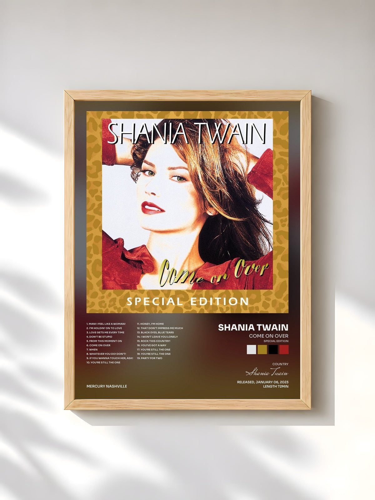 #bois Tableau de l'album Come On Over (Special Edition) de Shania Twain, cadre en bois brut, imprimé et encadré en France