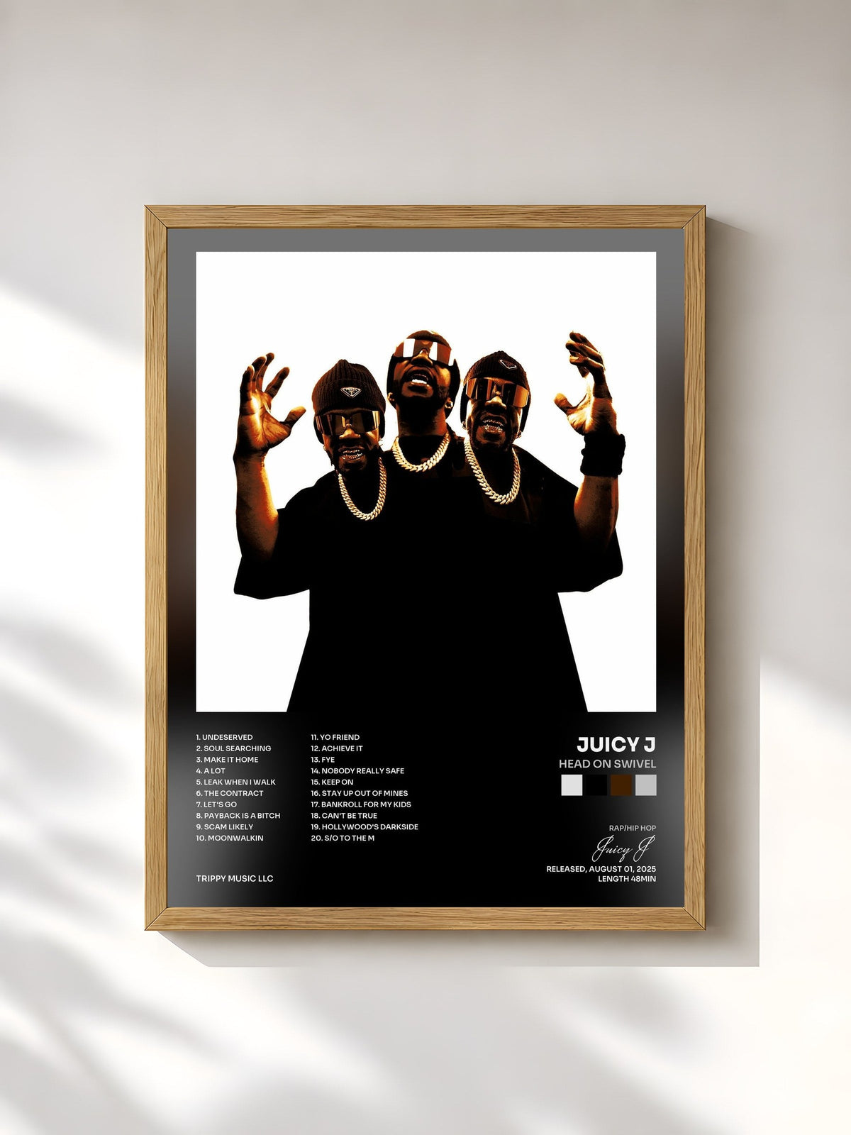 #bois Tableau de l'album Head On Swivel de Juicy J, cadre en bois brut, imprimé et encadré en France