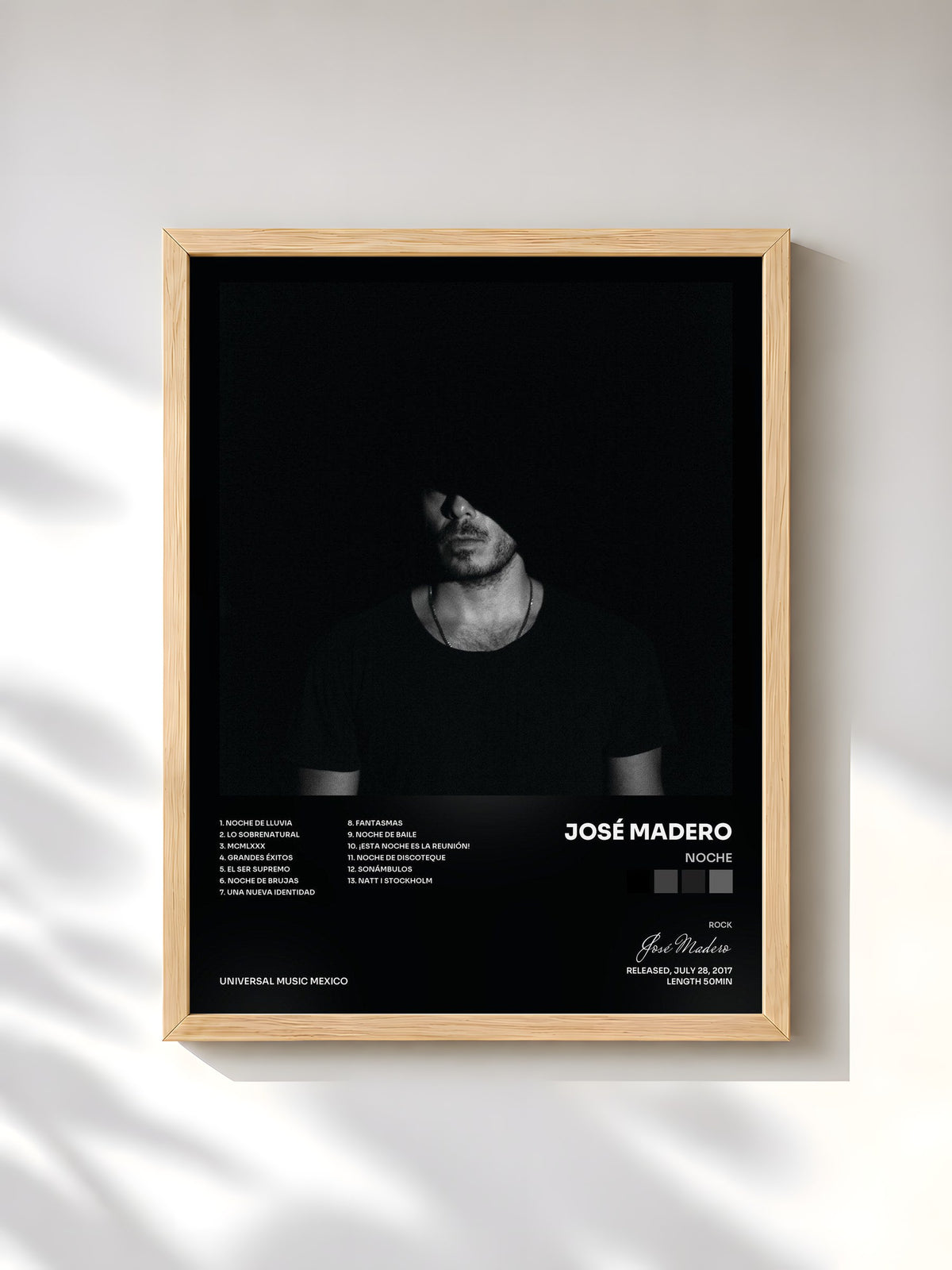 #bois Tableau de l'album Noche de José Madero, cadre en bois brut, imprimé et encadré en France