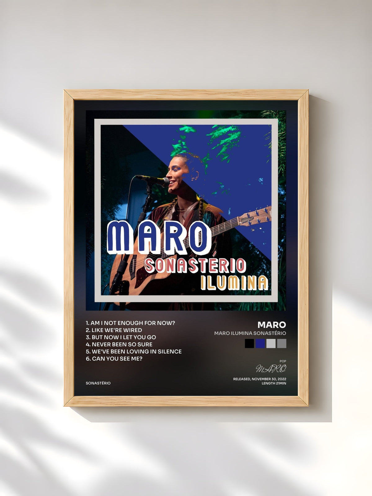 #bois Tableau de l'album MARO ilumina Sonastério de MARO, cadre en bois brut, imprimé et encadré en France