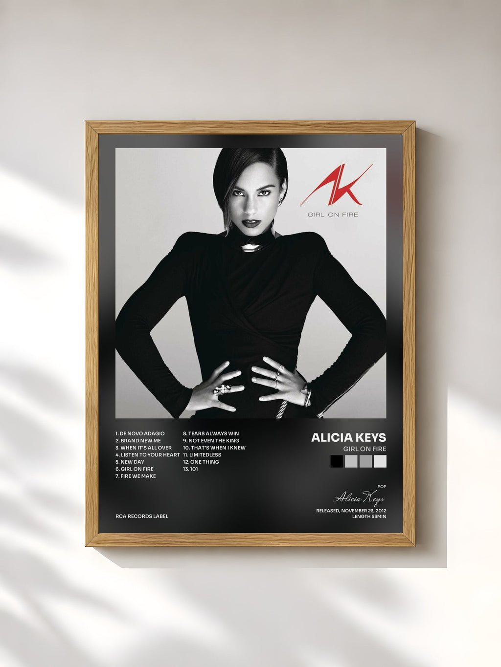 #bois Tableau de l'album Girl On Fire de Alicia Keys, cadre en bois brut, imprimé et encadré en France