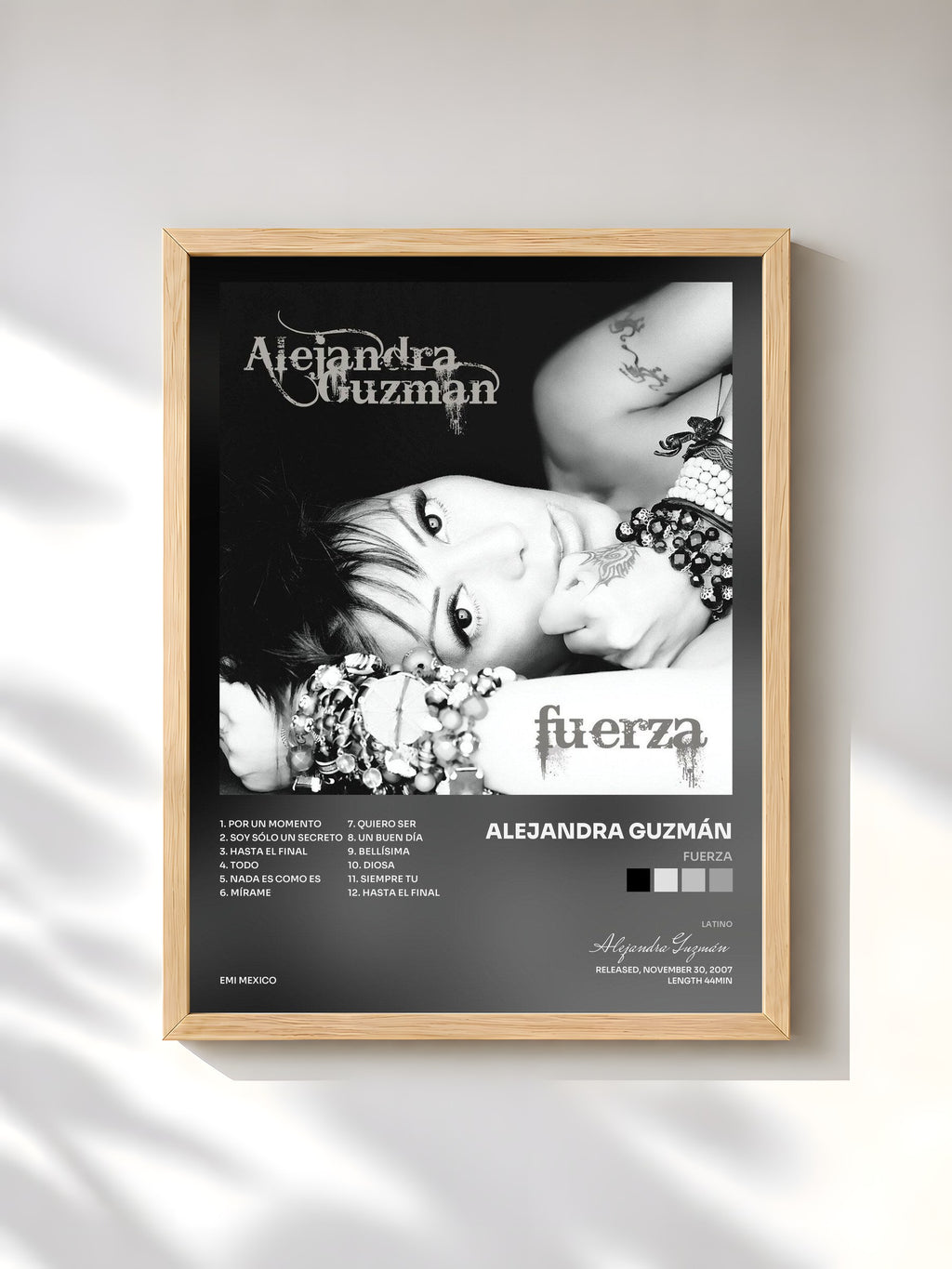 #bois Tableau de l'album Fuerza de Alejandra Guzmán, cadre en bois brut, imprimé et encadré en France