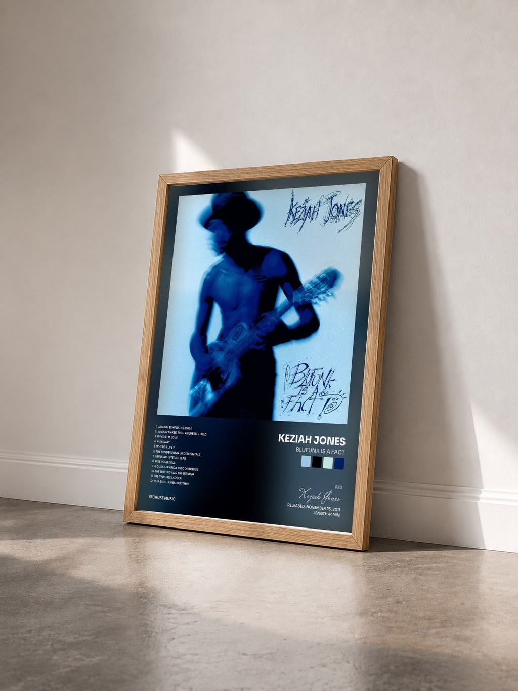 #bois Tableau de l'album Blufunk is a fact de Keziah Jones vu de trois quarts, cadre en bois brut