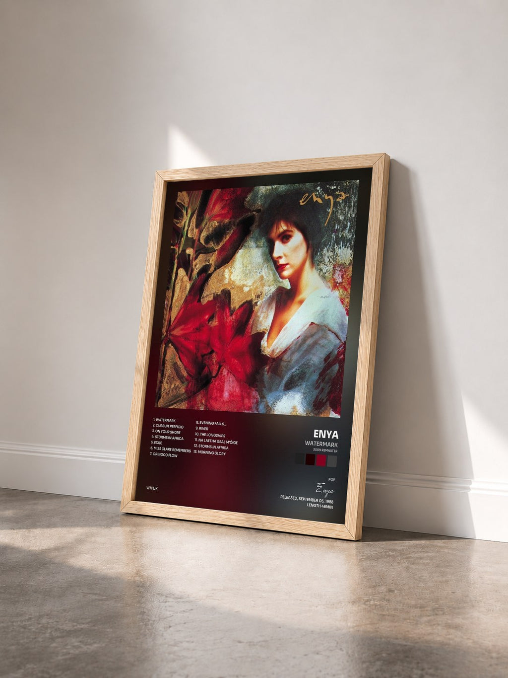#bois Tableau de l'album Watermark (2009 Remaster) de Enya vu de trois quarts, cadre en bois brut