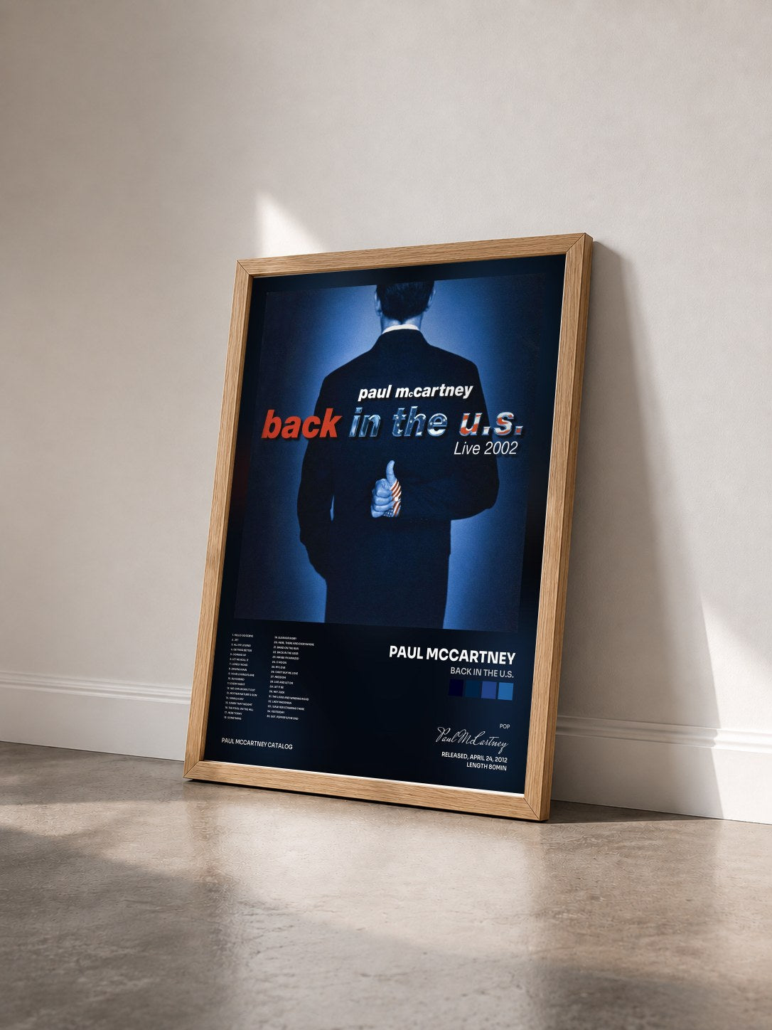#bois Tableau de l'album Back In The U.S. de Paul McCartney vu de trois quarts, cadre en bois brut