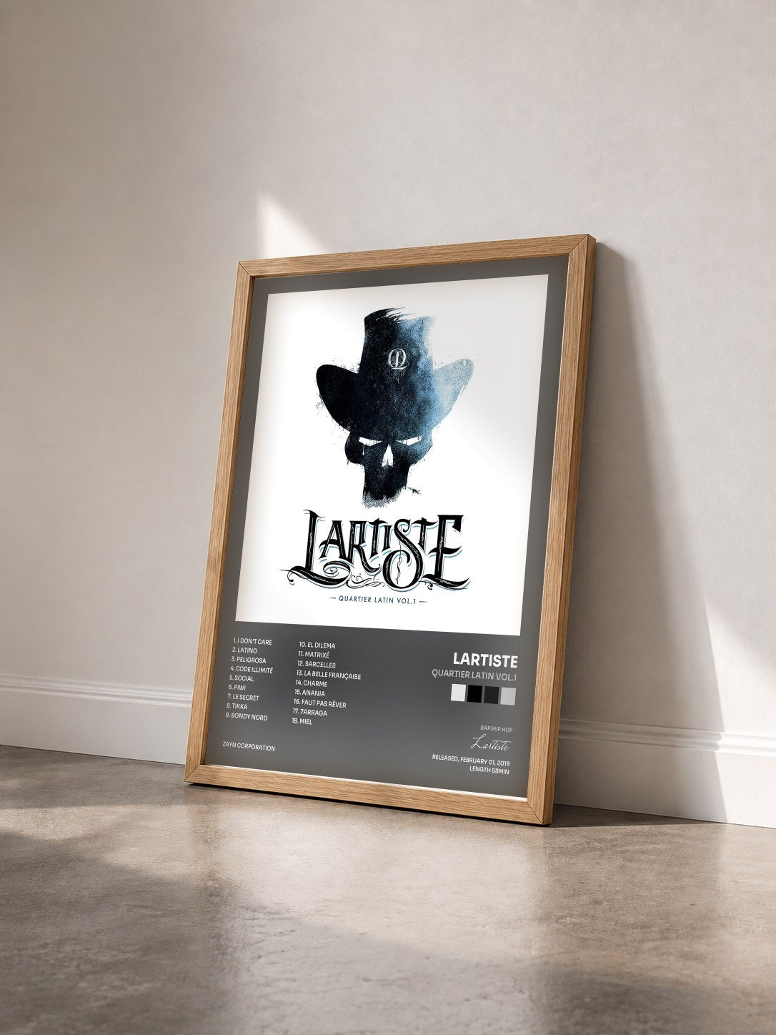 #bois Tableau de l'album QUARTIER LATIN VOL.1 de Lartiste vu de trois quarts, cadre en bois brut
