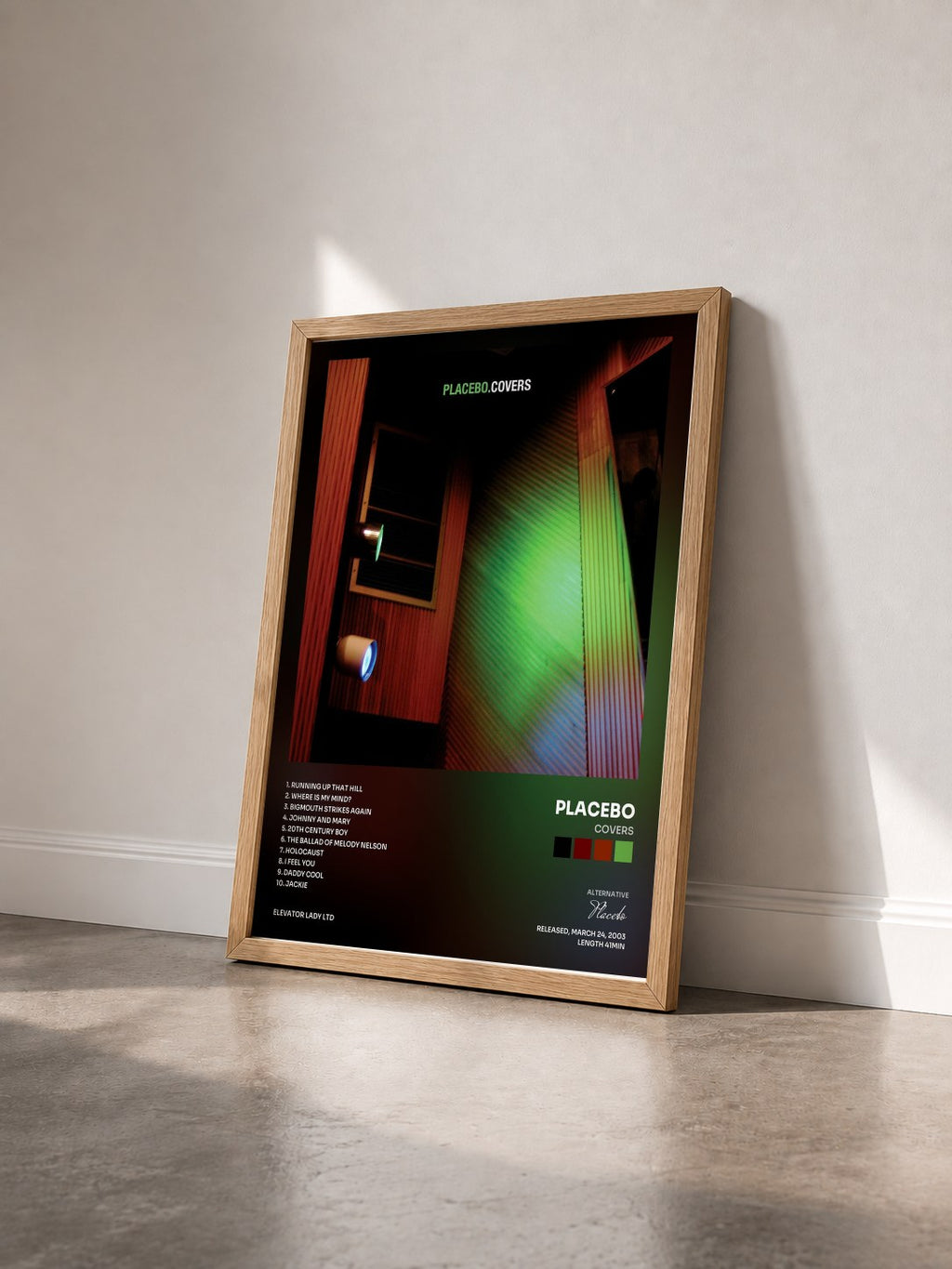#bois Tableau de l'album Covers de Placebo vu de trois quarts, cadre en bois brut