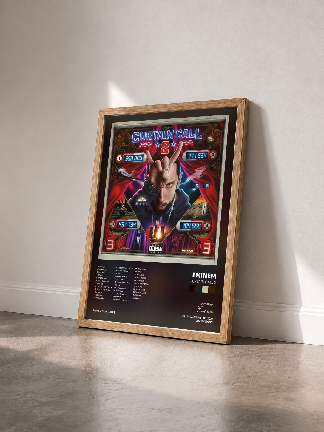 #bois Tableau de l'album Curtain Call 2 de Eminem vu de trois quarts, cadre en bois brut