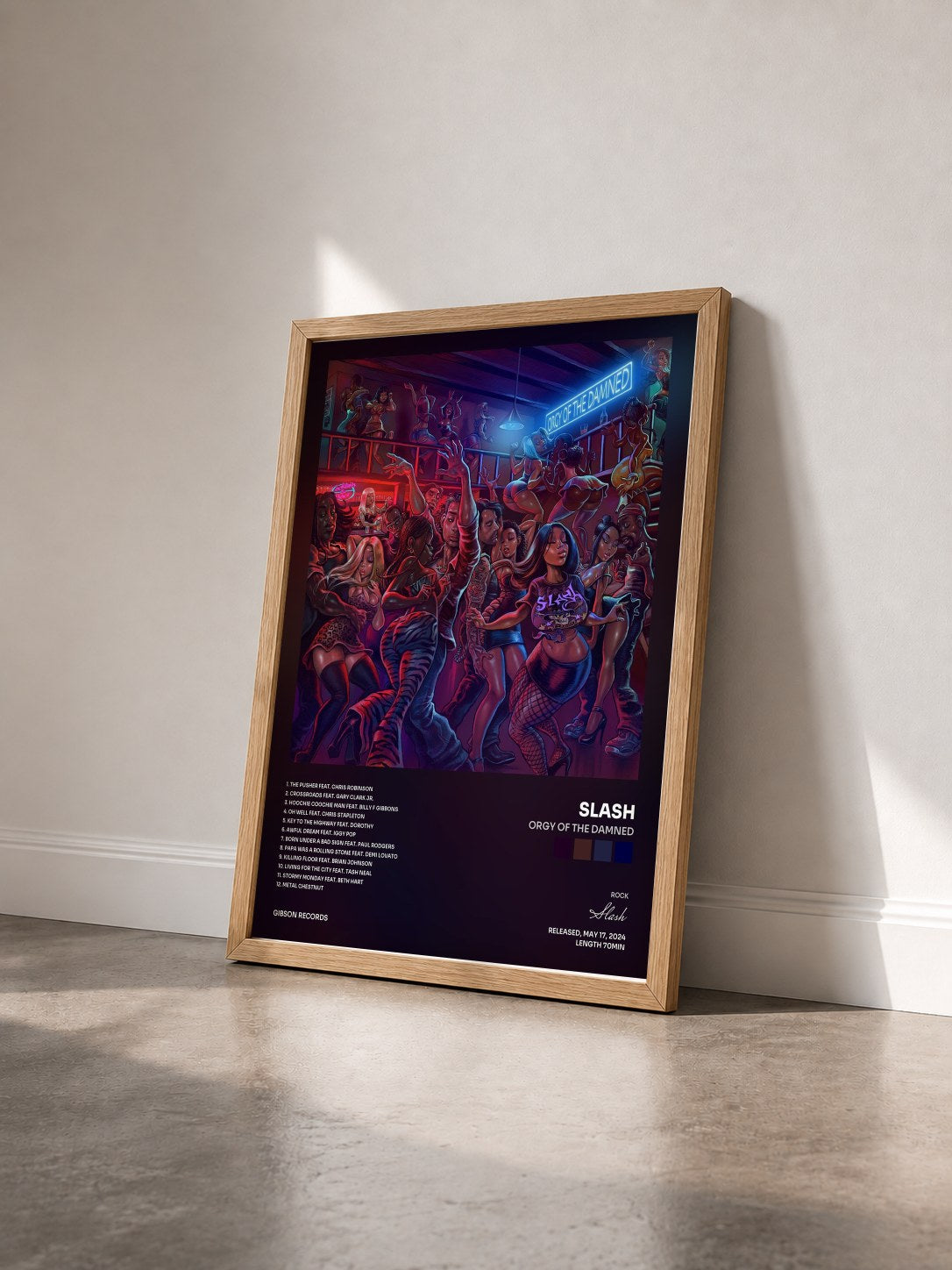 #bois Tableau de l'album Orgy of the Damned de Slash vu de trois quarts, cadre en bois brut