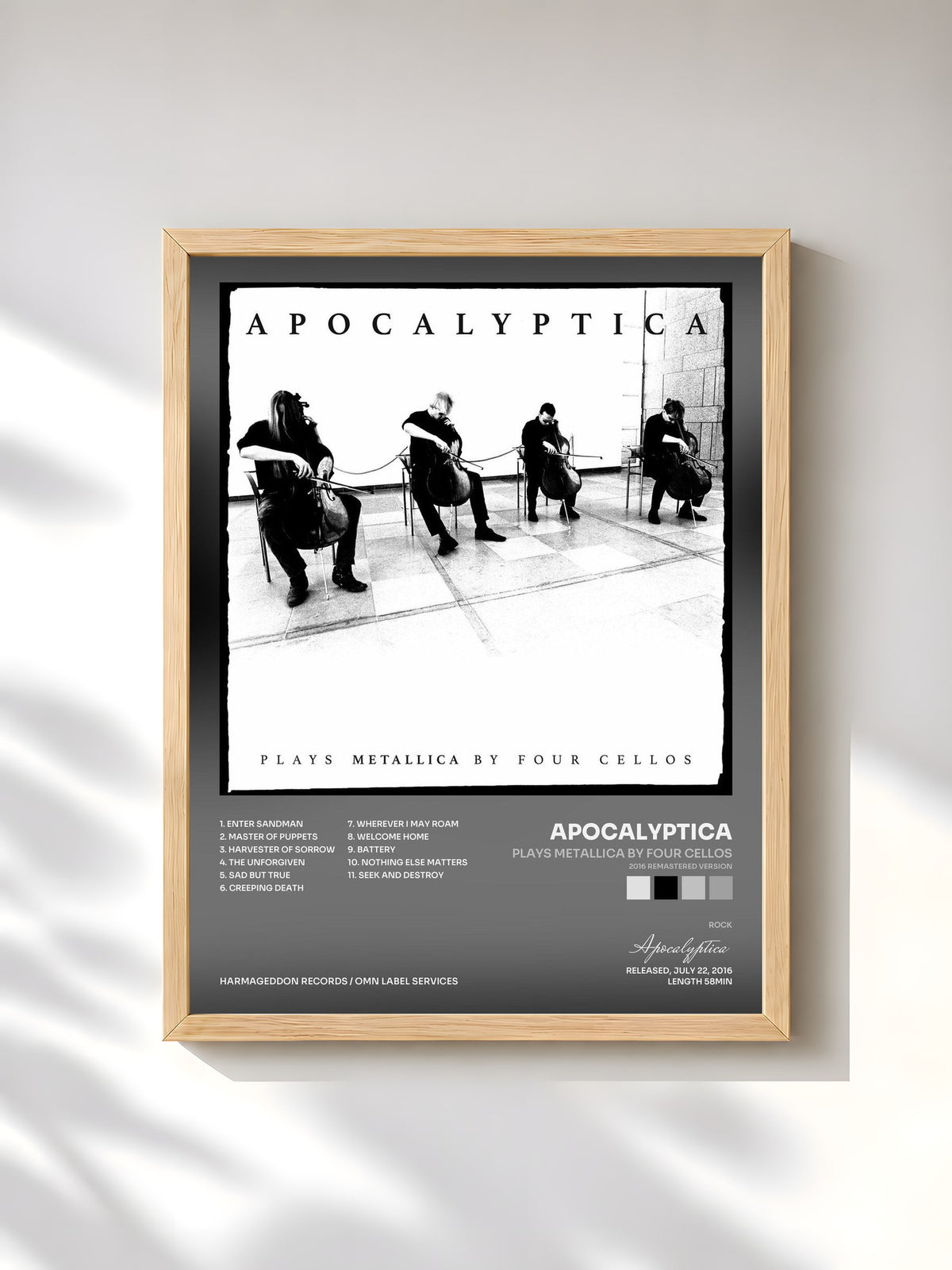 #bois Tableau de l'album Plays Metallica by Four Cellos (2016 Remastered Version) de Apocalyptica, cadre en bois brut, imprimé et encadré en France