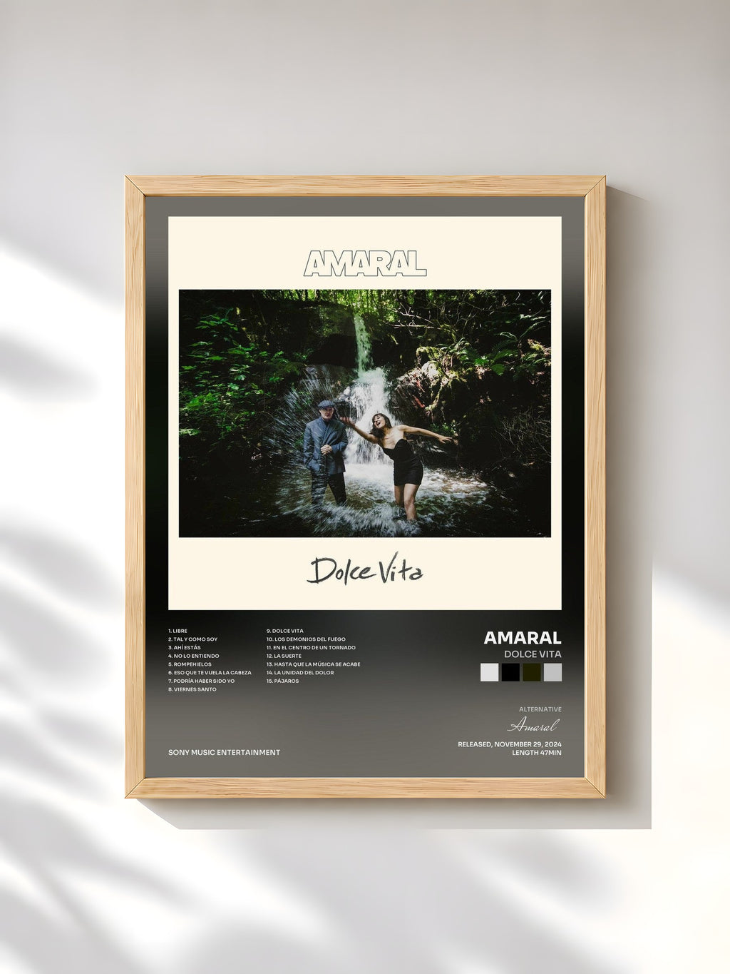 #bois Tableau de l'album Dolce Vita de Amaral, cadre en bois brut, imprimé et encadré en France