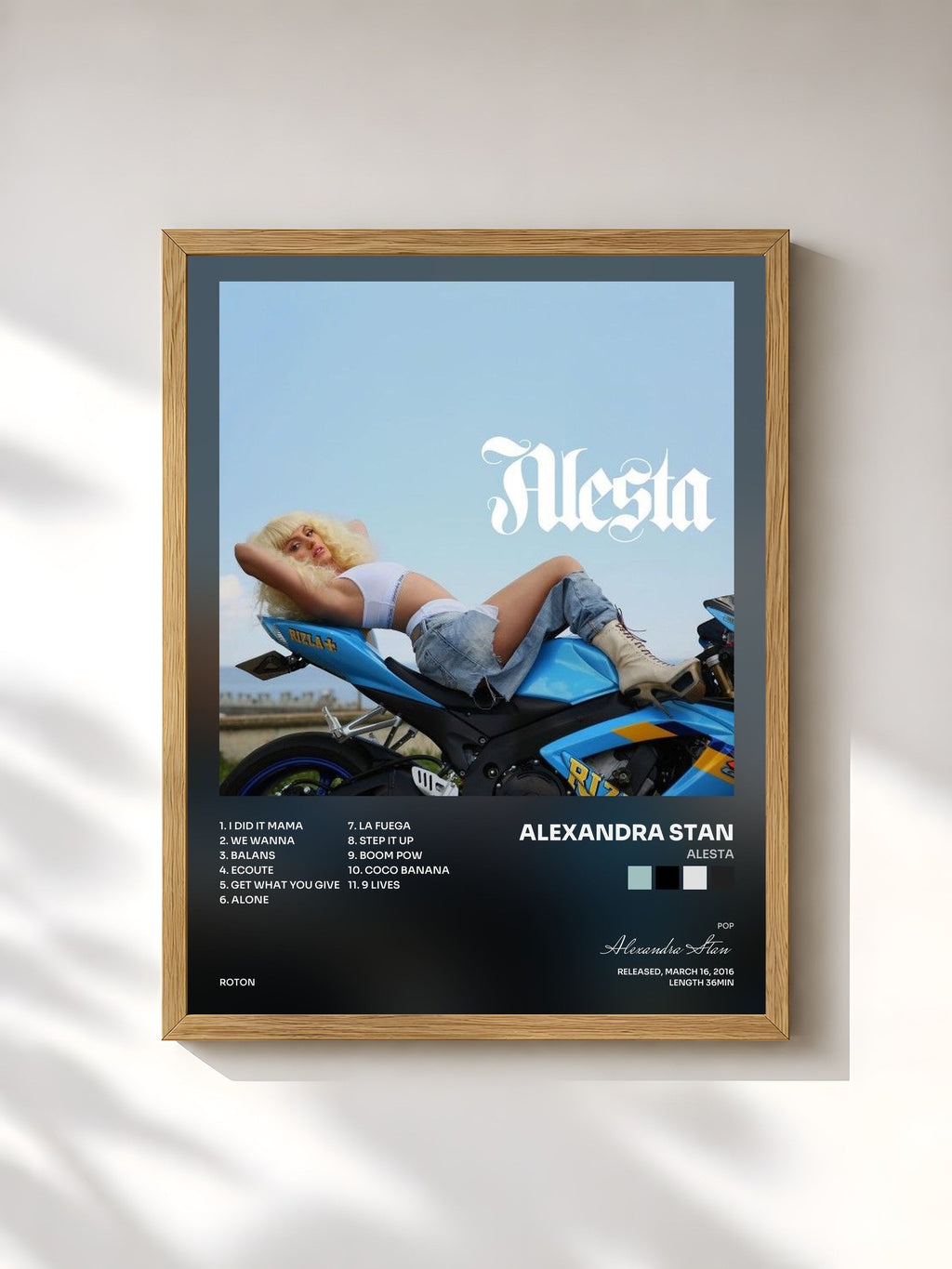 #bois Tableau de l'album Alesta de Alexandra Stan, cadre en bois brut, imprimé et encadré en France