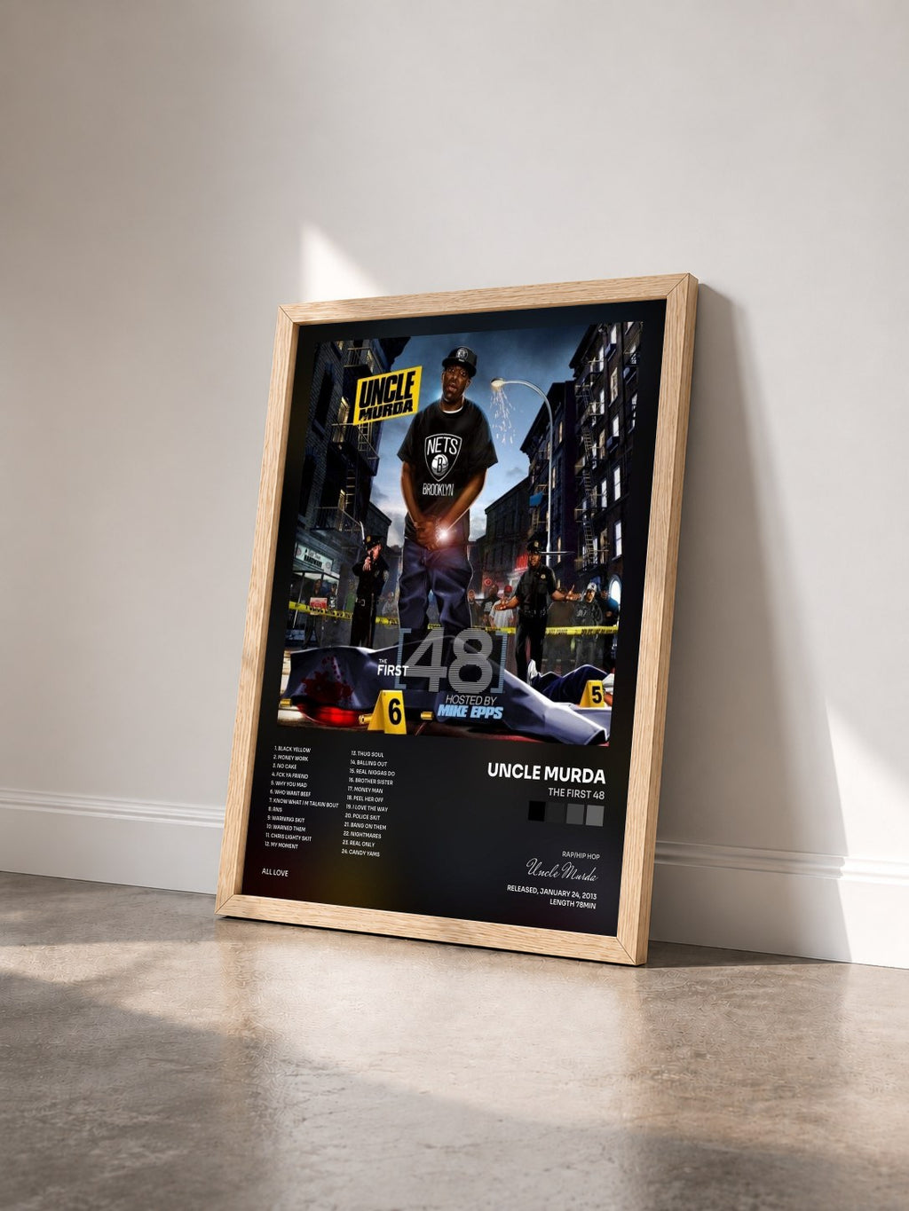 #bois Tableau de l'album The First 48 de Uncle Murda vu de trois quarts, cadre en bois brut