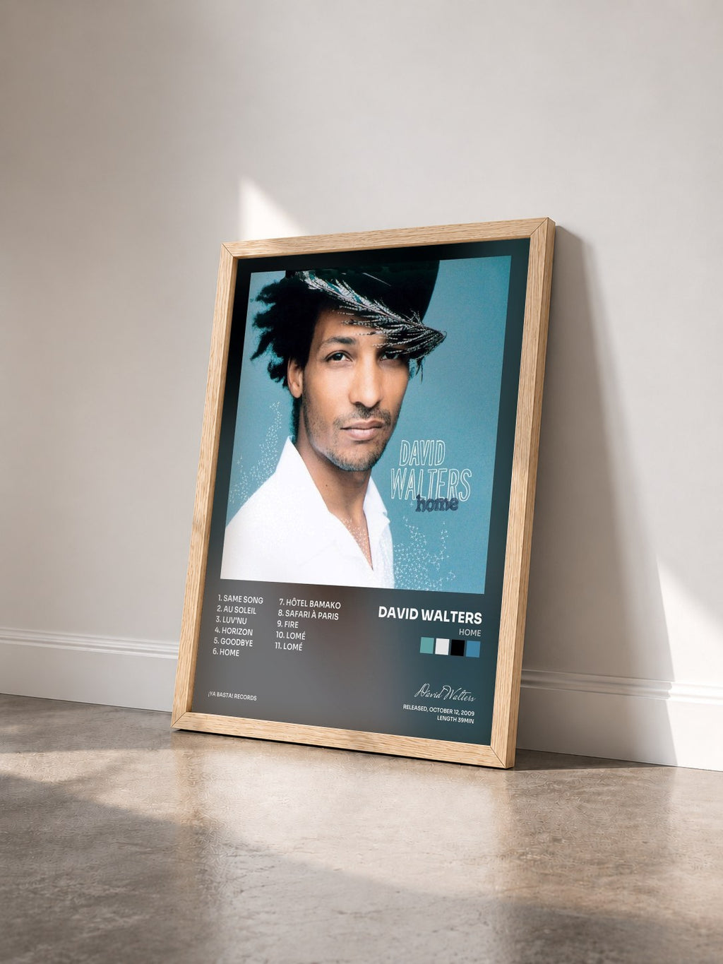 #bois Tableau de l'album Home de David Walters vu de trois quarts, cadre en bois brut
