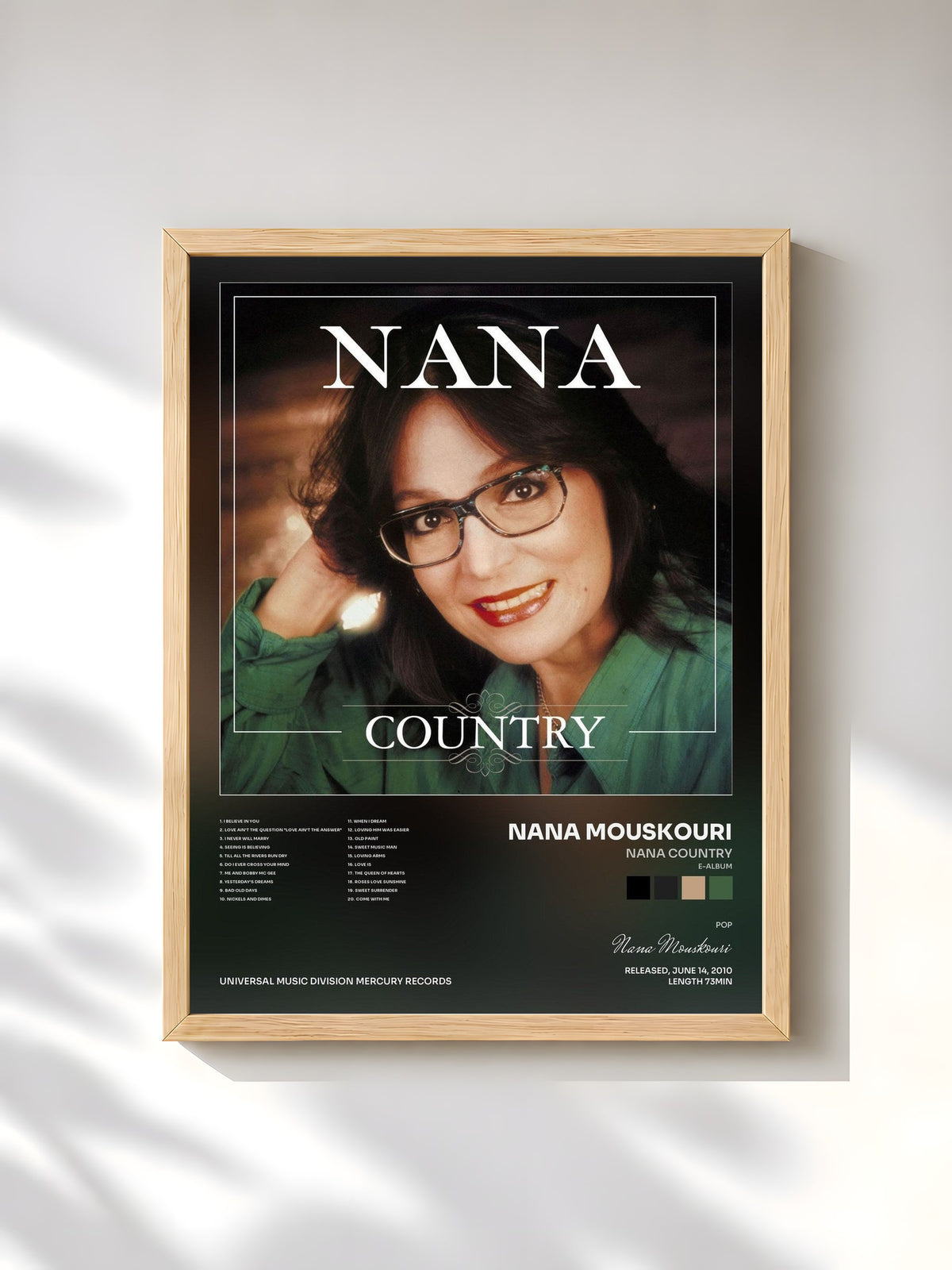 #bois Tableau de l'album Nana Country (e-album) de Nana Mouskouri, cadre en bois brut, imprimé et encadré en France