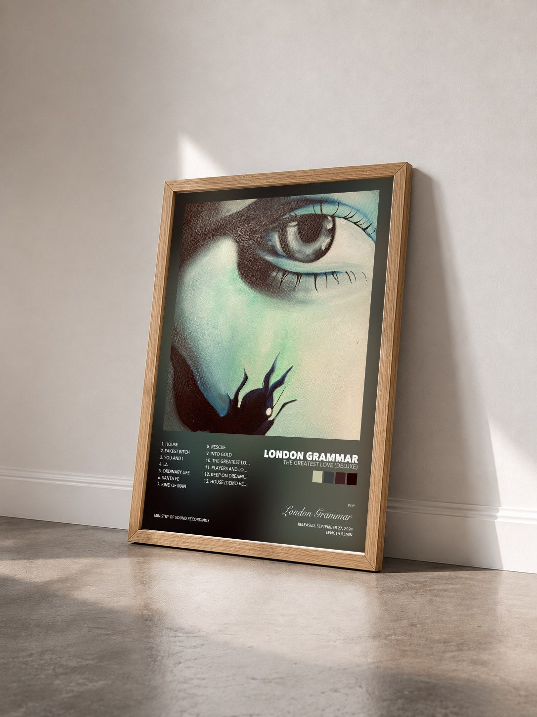#bois Tableau de l'album The Greatest Love (Deluxe) de London Grammar vu de trois quarts, cadre en bois brut