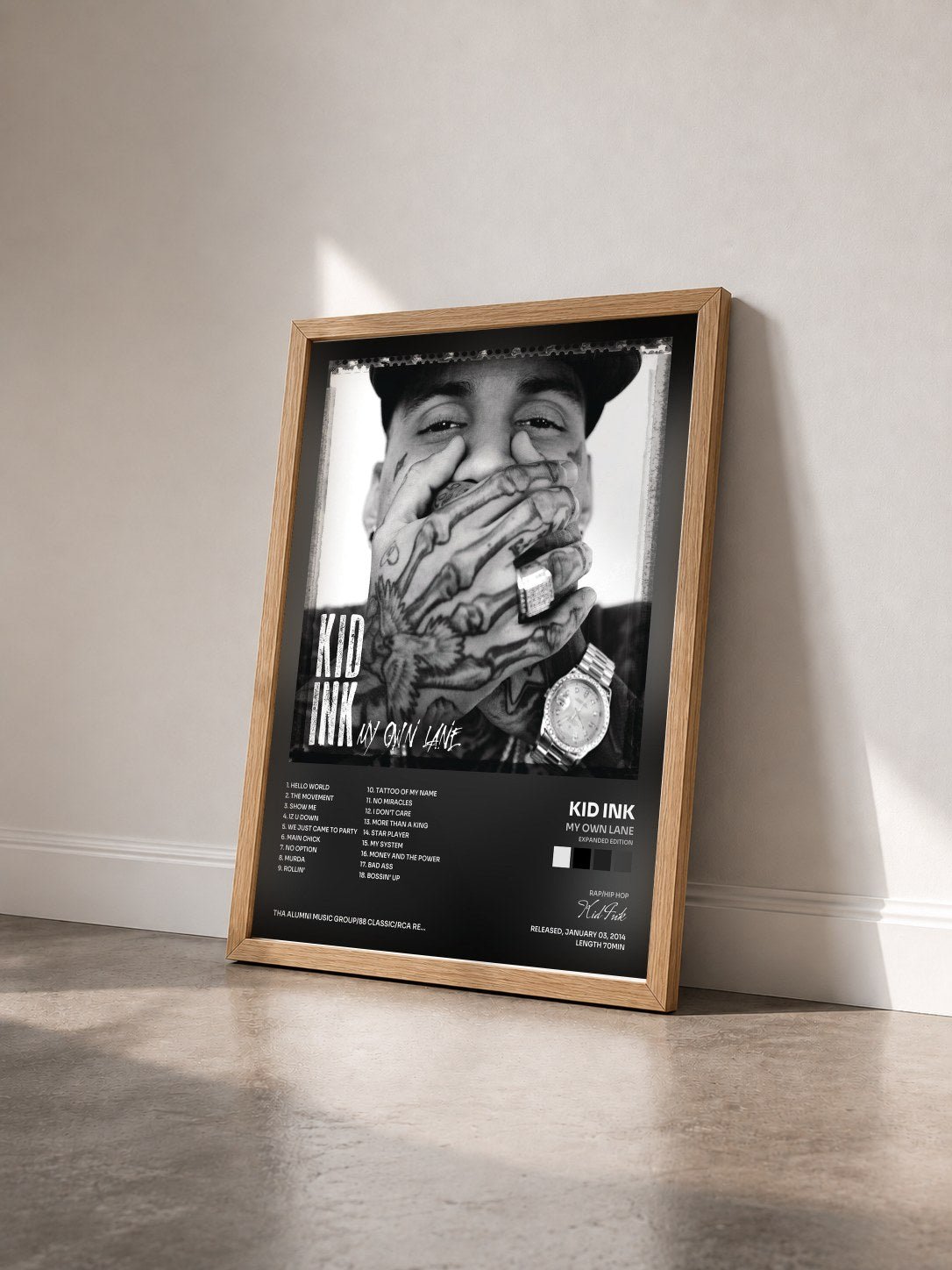 #bois Tableau de l'album My Own Lane (Expanded Edition) de Kid Ink vu de trois quarts, cadre en bois brut
