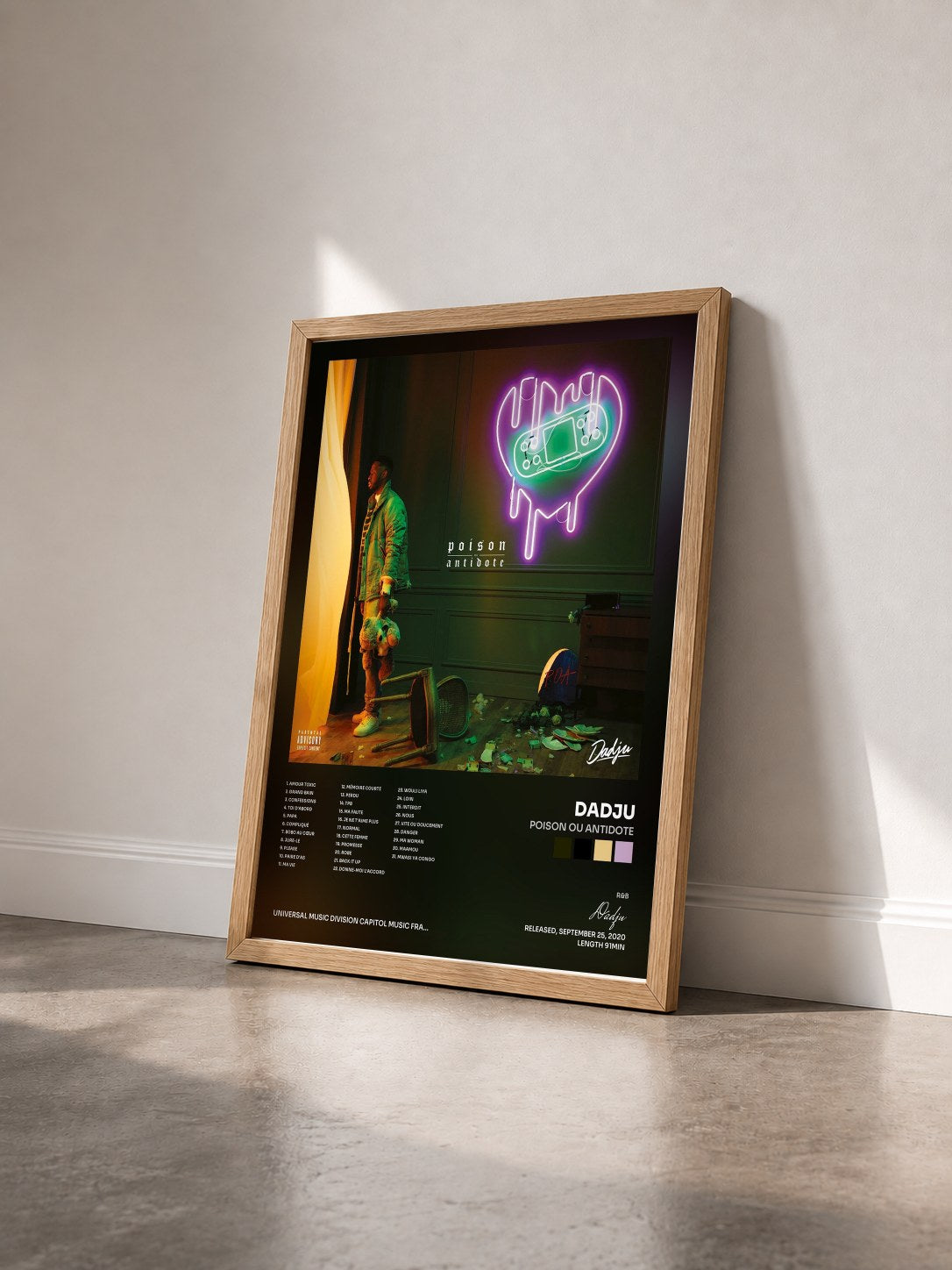 #bois Tableau de l'album Poison Ou Antidote de Dadju vu de trois quarts, cadre en bois brut