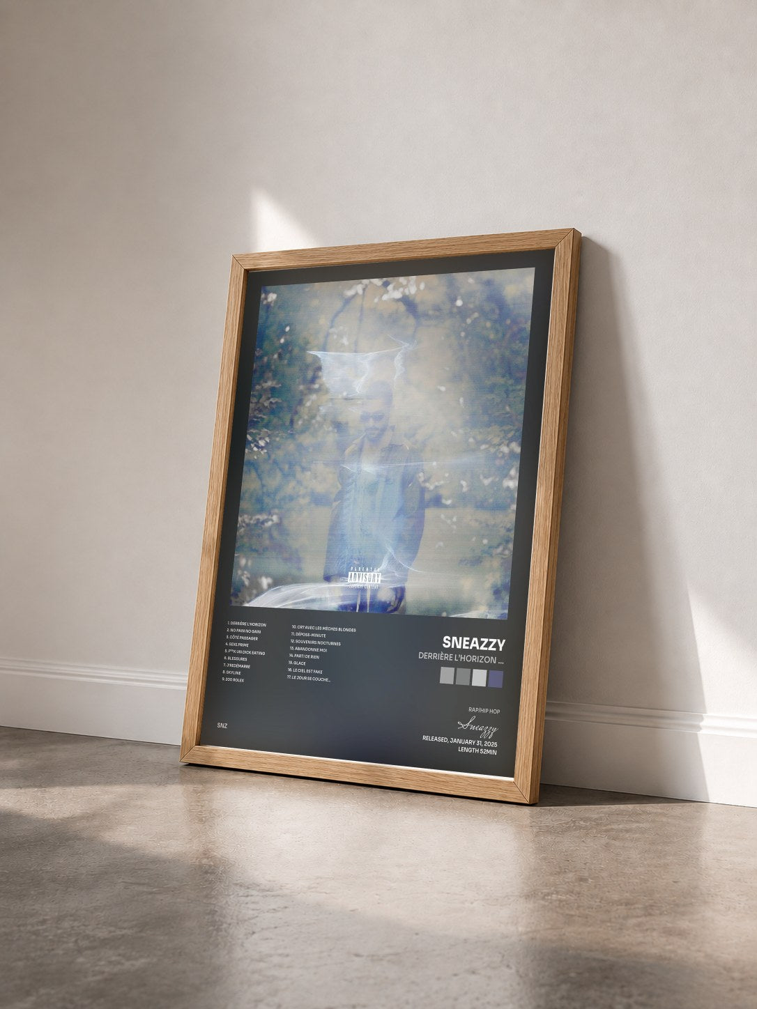#bois Tableau de l'album DERRIÈRE L’HORIZON … de Sneazzy vu de trois quarts, cadre en bois brut