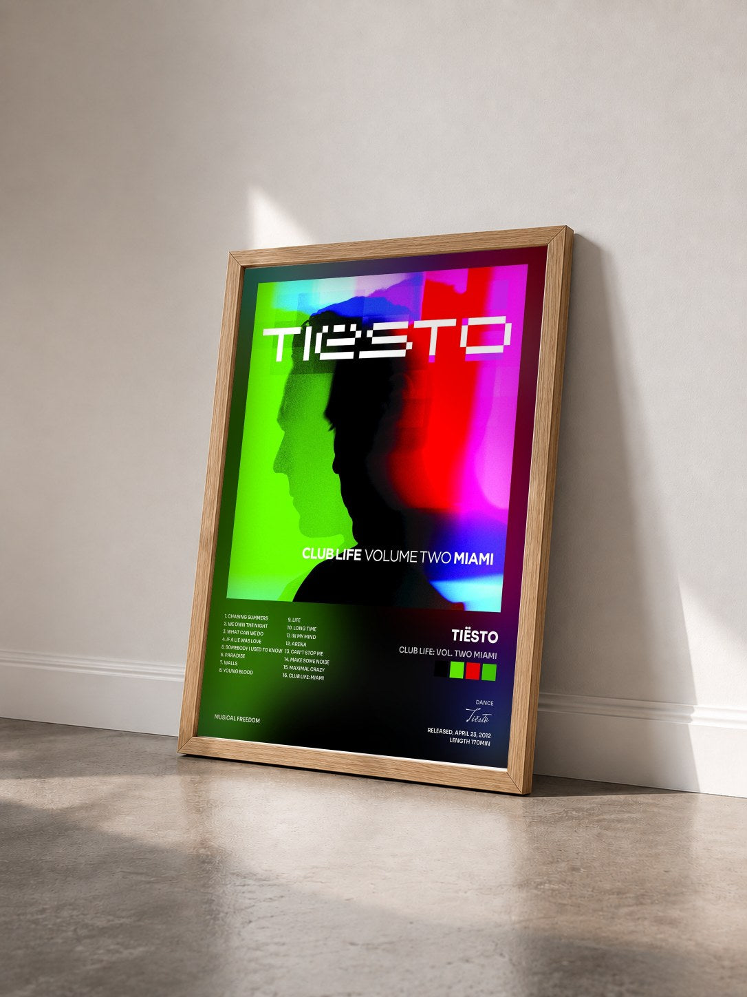 #bois Tableau de l'album Club Life: Vol. Two Miami de Tiësto vu de trois quarts, cadre en bois brut