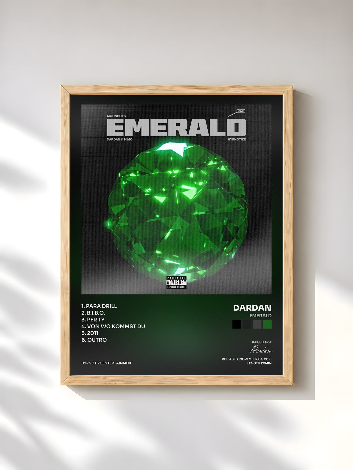 #bois Tableau de l'album Emerald de Dardan, cadre en bois brut, imprimé et encadré en France
