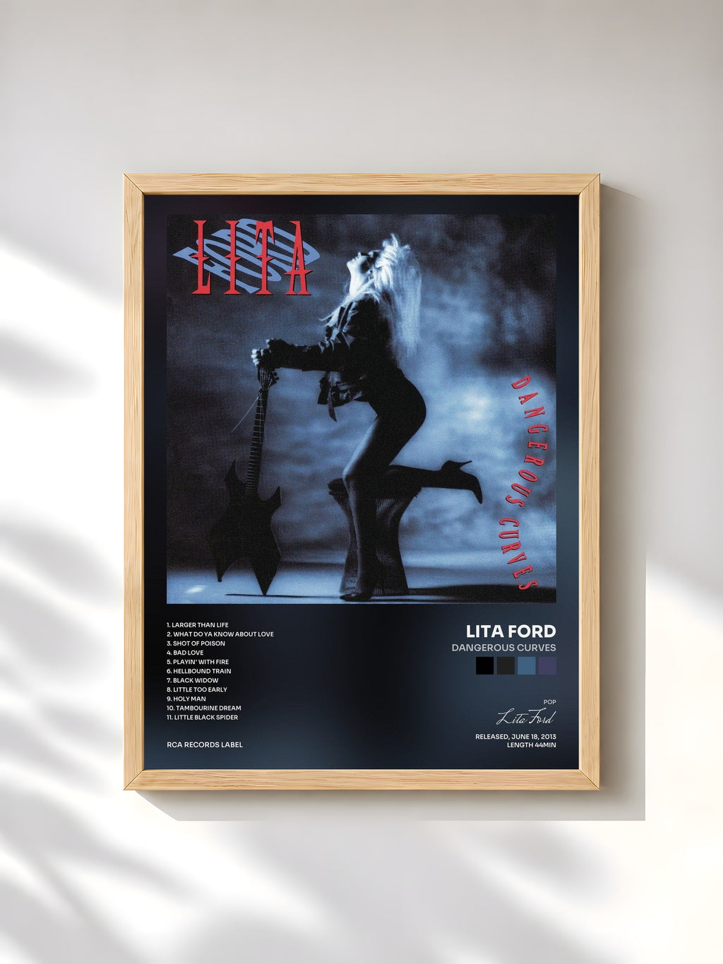 #bois Tableau de l'album Dangerous Curves de Lita Ford, cadre en bois brut, imprimé et encadré en France