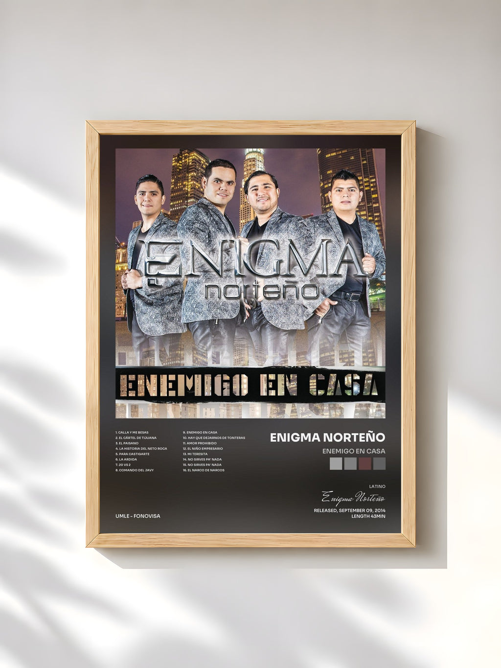 #bois Tableau de l'album Enemigo En Casa de Enigma Norteño, cadre en bois brut, imprimé et encadré en France