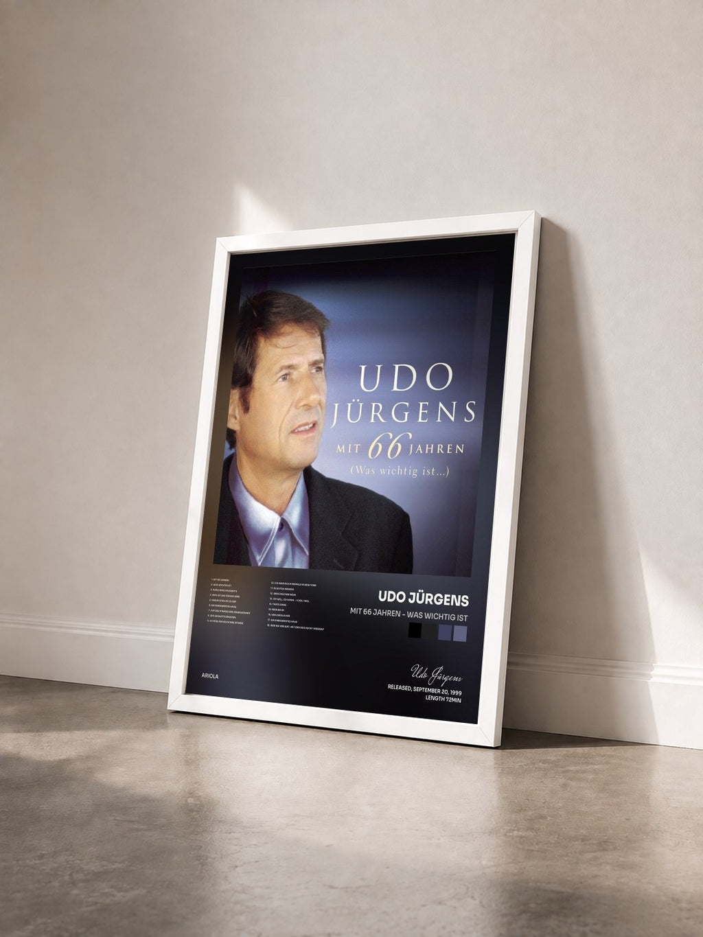 #blanc Tableau de l'album Mit 66 Jahren - was wichtig ist de Udo Jürgens vu de trois quarts, cadre blanc