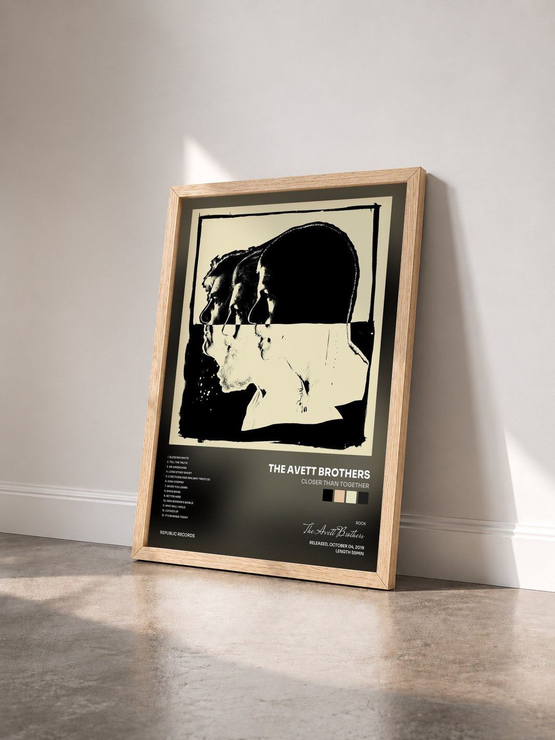 #bois Tableau de l'album Closer Than Together de The Avett Brothers vu de trois quarts, cadre en bois brut
