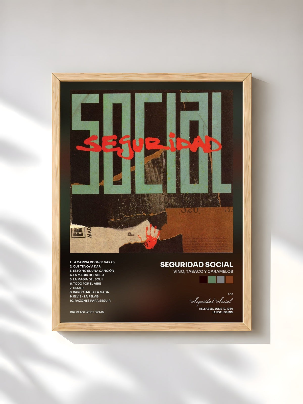#bois Tableau de l'album Vino, Tabaco Y Caramelos de Seguridad Social, cadre en bois brut, imprimé et encadré en France