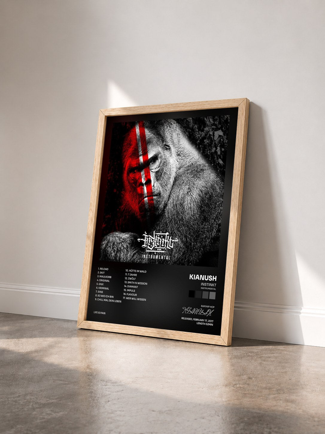 #bois Tableau de l'album Instinkt (Instrumental) de KIANUSH vu de trois quarts, cadre en bois brut