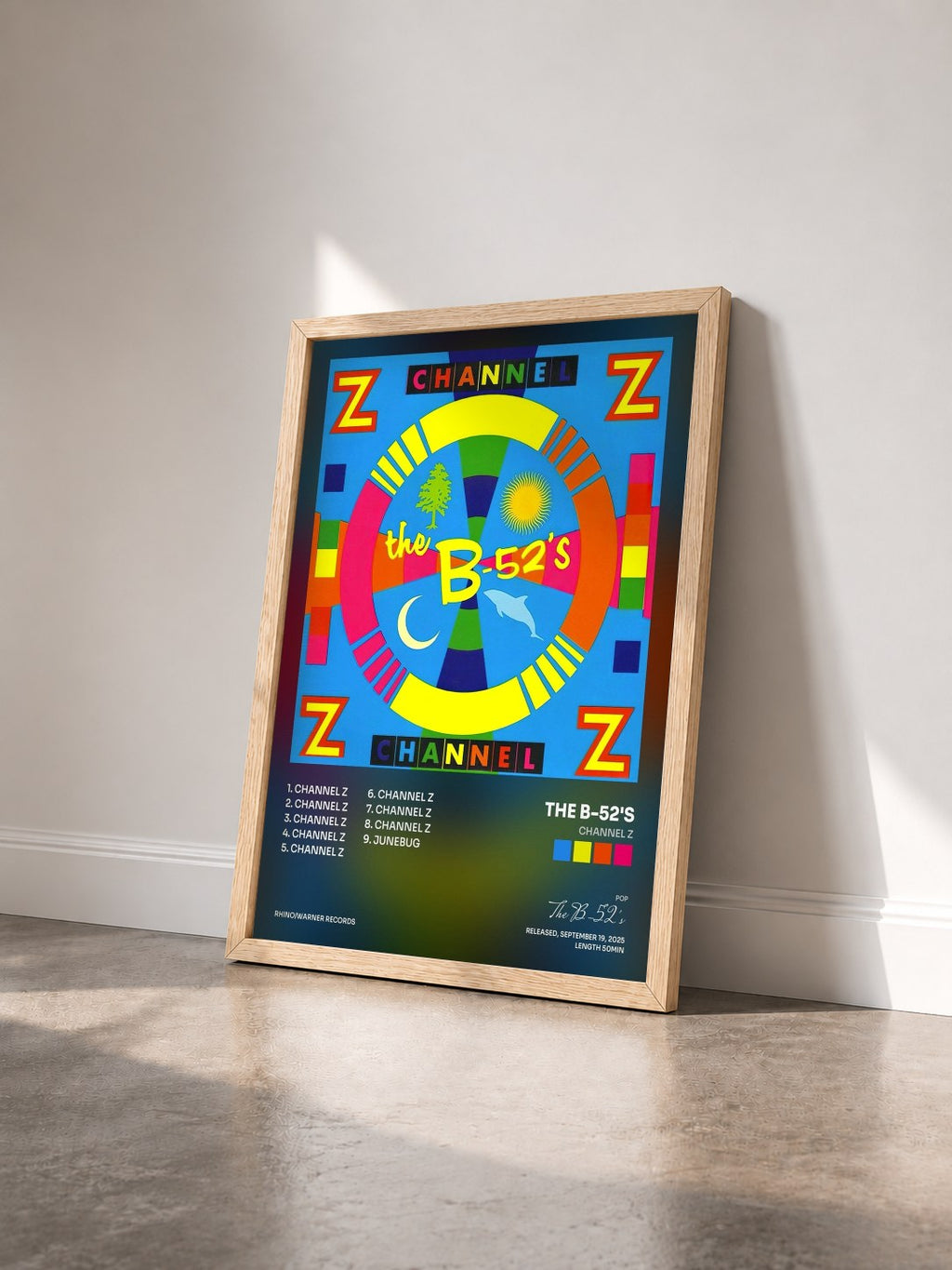 #bois Tableau de l'album Channel Z de The B-52's vu de trois quarts, cadre en bois brut