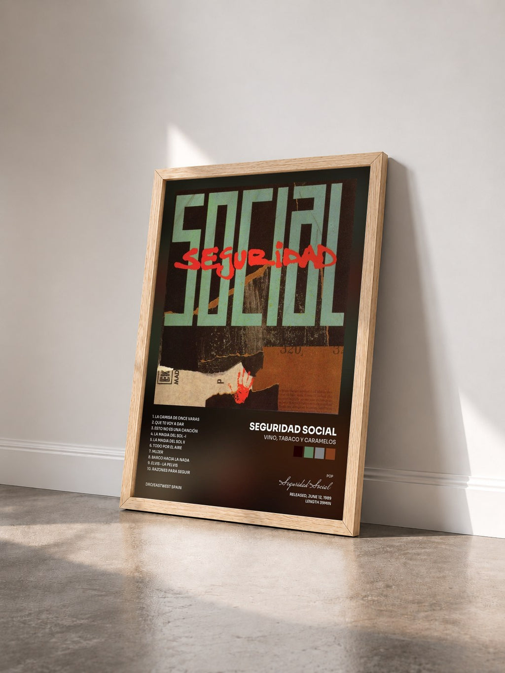 #bois Tableau de l'album Vino, Tabaco Y Caramelos de Seguridad Social vu de trois quarts, cadre en bois brut