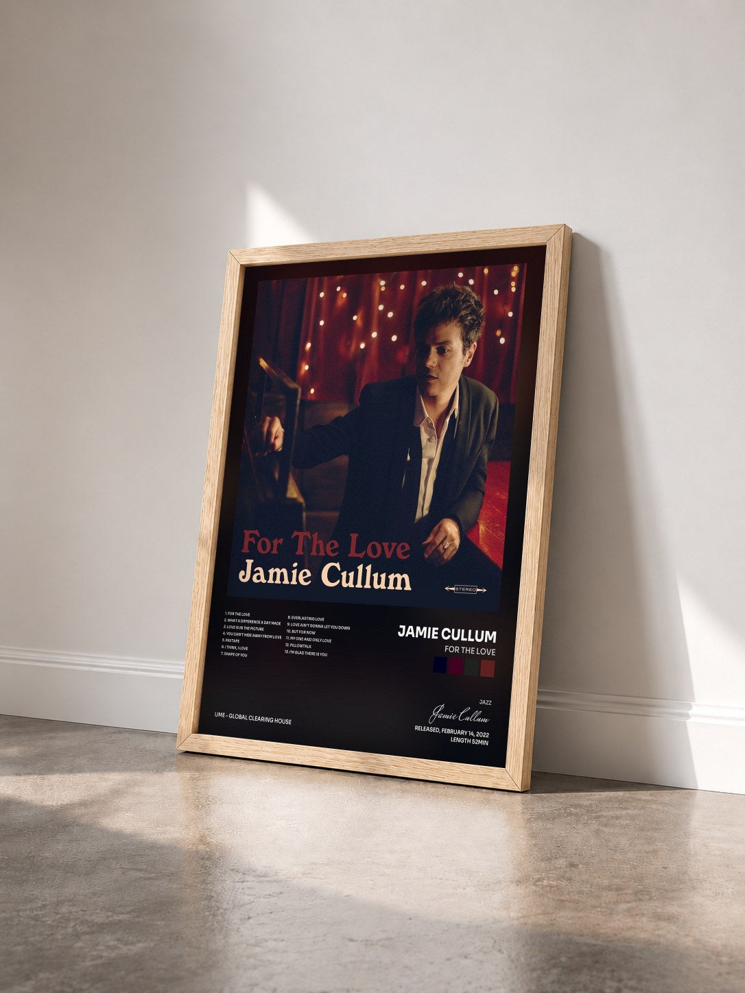 #bois Tableau de l'album For The Love de Jamie Cullum vu de trois quarts, cadre en bois brut