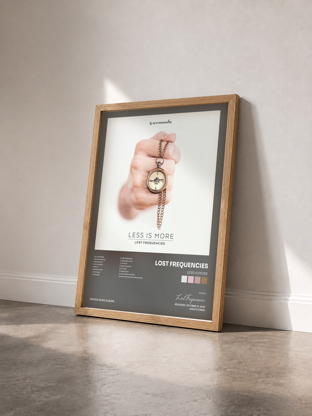 #bois Tableau de l'album Less Is More de Lost Frequencies vu de trois quarts, cadre en bois brut