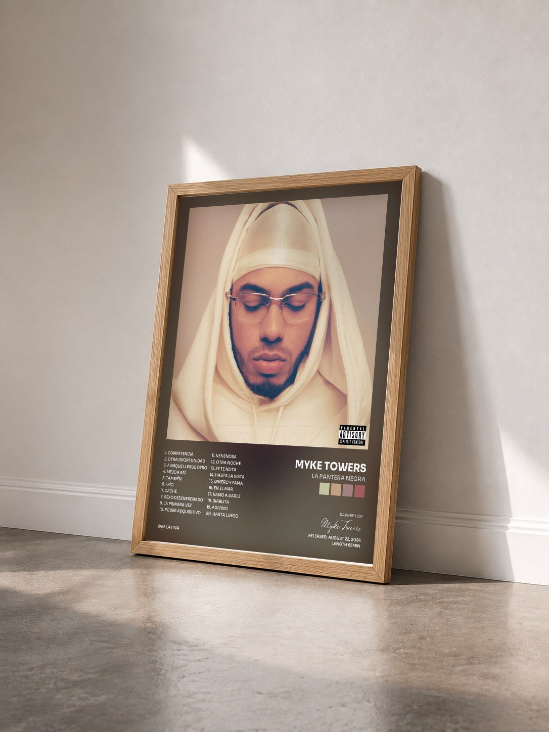 #bois Tableau de l'album LA PANTERA NEGRA de Myke Towers vu de trois quarts, cadre en bois brut