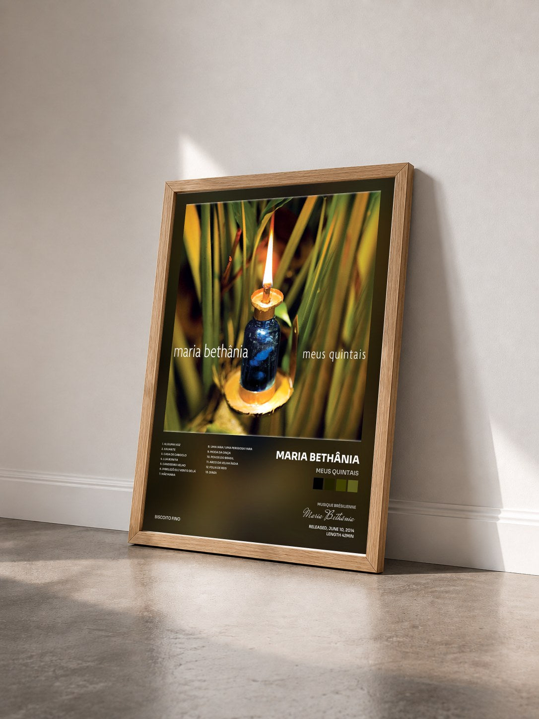 #bois Tableau de l'album Meus Quintais de Maria Bethânia vu de trois quarts, cadre en bois brut